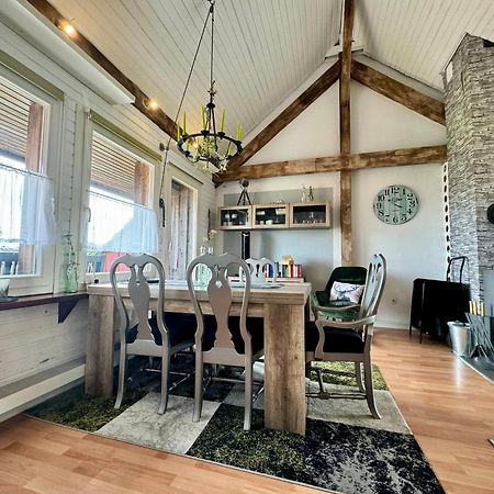 Hof Vierzehnender Im Hohen Venn - 70Qm Fachwerk-Studio - Grosses Wohn-Schlafzimmer Mit Dachterrasse Und Kaminofen - Separate Kueche - Perfekt Fuer Paare - Monschau - Eifel - Hunde Willkommen - Islandpferde ภายนอก รูปภาพ