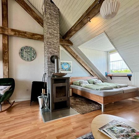 Hof Vierzehnender Im Hohen Venn - 70Qm Fachwerk-Studio - Grosses Wohn-Schlafzimmer Mit Dachterrasse Und Kaminofen - Separate Kueche - Perfekt Fuer Paare - Monschau - Eifel - Hunde Willkommen - Islandpferde ภายนอก รูปภาพ