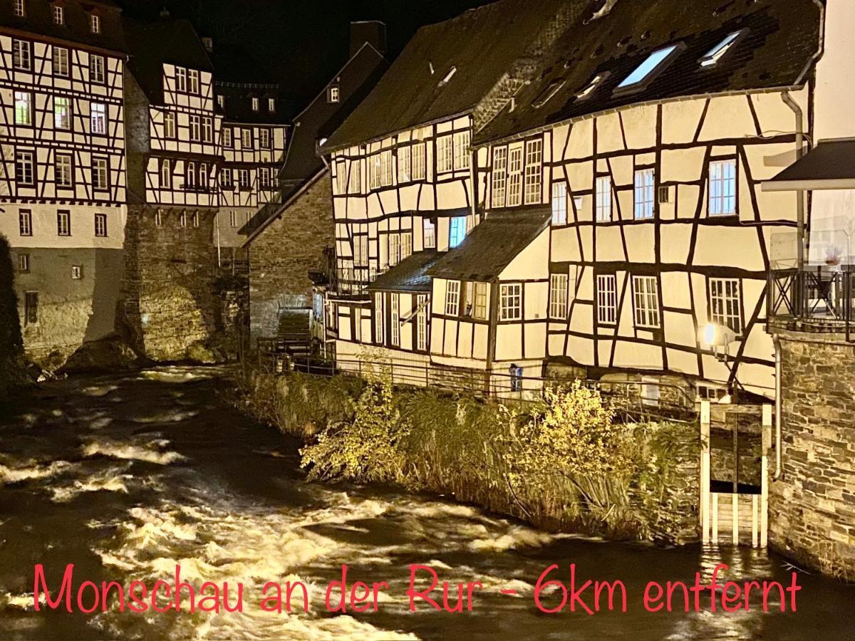 Hof Vierzehnender Im Hohen Venn - 70Qm Fachwerk-Studio - Grosses Wohn-Schlafzimmer Mit Dachterrasse Und Kaminofen - Separate Kueche - Perfekt Fuer Paare - Monschau - Eifel - Hunde Willkommen - Islandpferde ภายนอก รูปภาพ