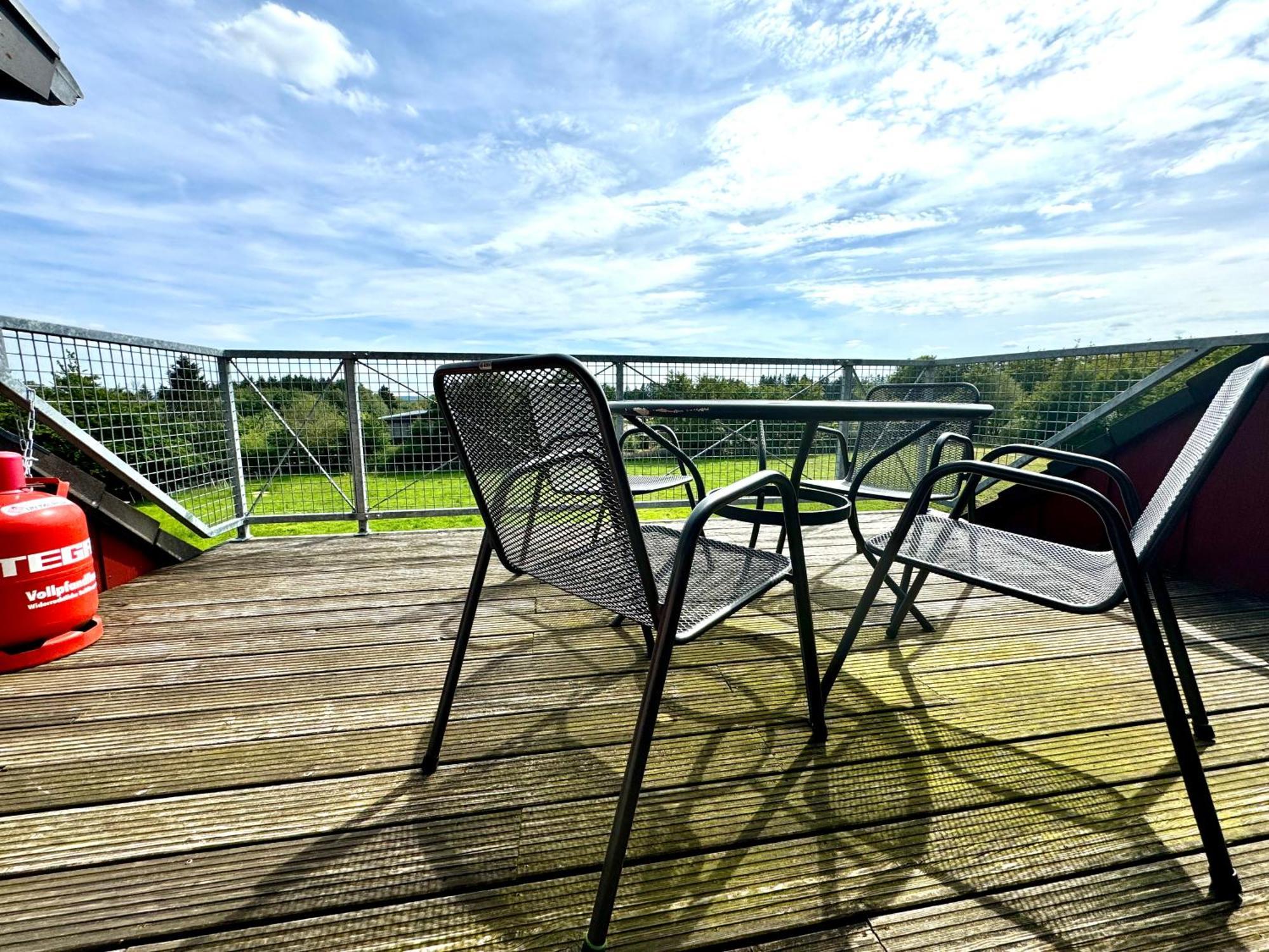 Hof Vierzehnender Im Hohen Venn - 70Qm Fachwerk-Studio - Grosses Wohn-Schlafzimmer Mit Dachterrasse Und Kaminofen - Separate Kueche - Perfekt Fuer Paare - Monschau - Eifel - Hunde Willkommen - Islandpferde ภายนอก รูปภาพ
