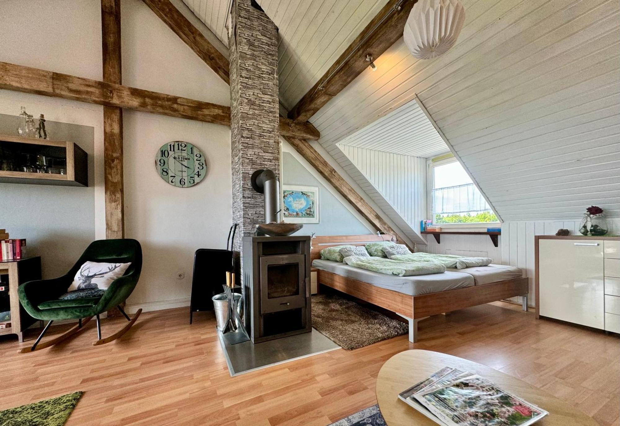 Hof Vierzehnender Im Hohen Venn - 70Qm Fachwerk-Studio - Grosses Wohn-Schlafzimmer Mit Dachterrasse Und Kaminofen - Separate Kueche - Perfekt Fuer Paare - Monschau - Eifel - Hunde Willkommen - Islandpferde ภายนอก รูปภาพ