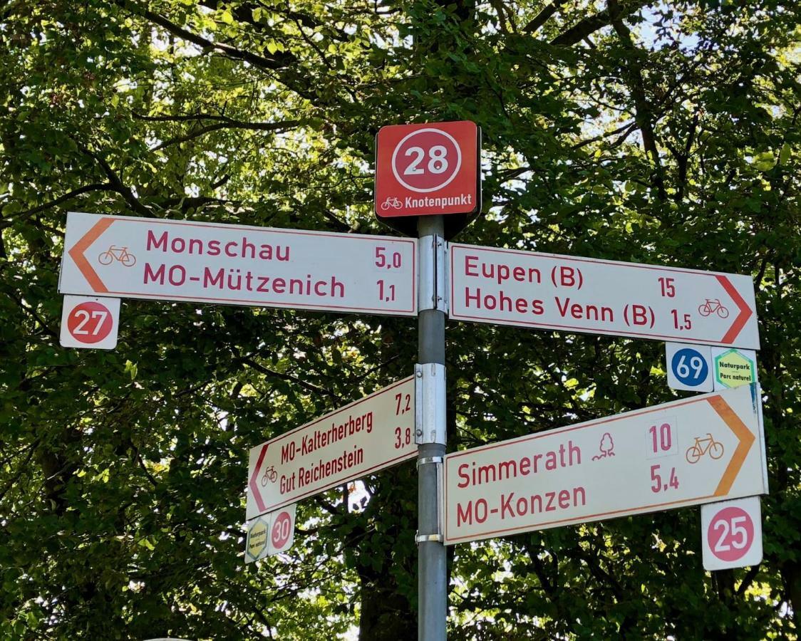 Hof Vierzehnender Im Hohen Venn - 70Qm Fachwerk-Studio - Grosses Wohn-Schlafzimmer Mit Dachterrasse Und Kaminofen - Separate Kueche - Perfekt Fuer Paare - Monschau - Eifel - Hunde Willkommen - Islandpferde ภายนอก รูปภาพ