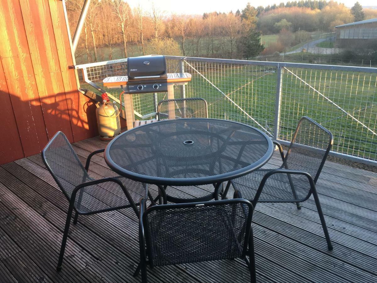 Hof Vierzehnender Im Hohen Venn - 70Qm Fachwerk-Studio - Grosses Wohn-Schlafzimmer Mit Dachterrasse Und Kaminofen - Separate Kueche - Perfekt Fuer Paare - Monschau - Eifel - Hunde Willkommen - Islandpferde ภายนอก รูปภาพ